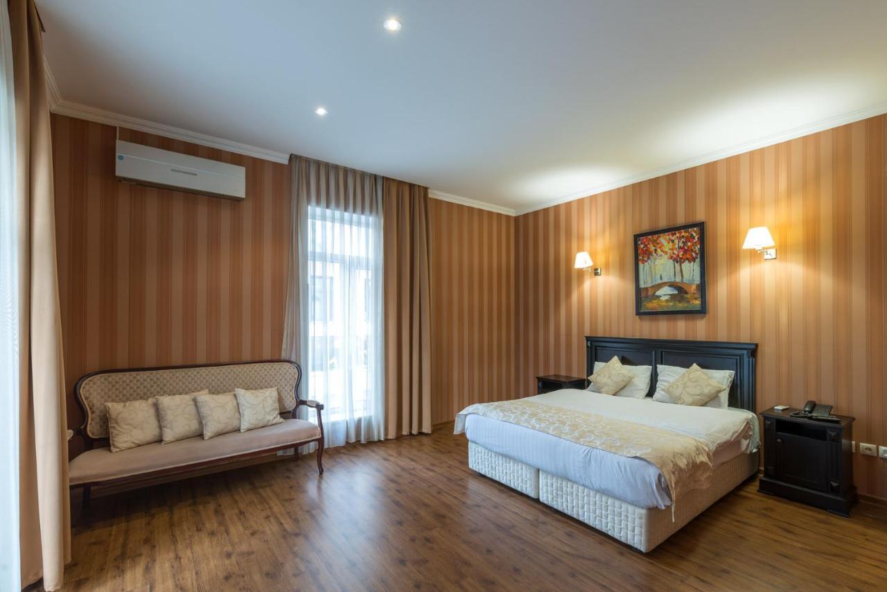 Garden View Ξενοδοχείο Τυφλίδα Εξωτερικό φωτογραφία