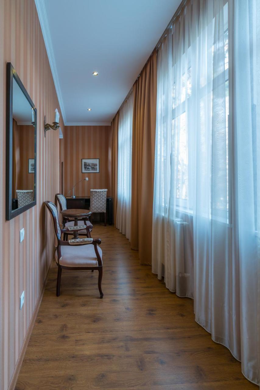 Garden View Ξενοδοχείο Τυφλίδα Εξωτερικό φωτογραφία